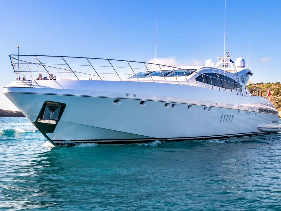 Mangusta 108 · Belisa