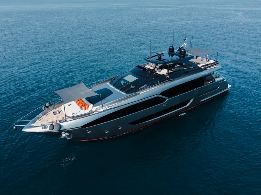 Riva Argo 90 · Ella