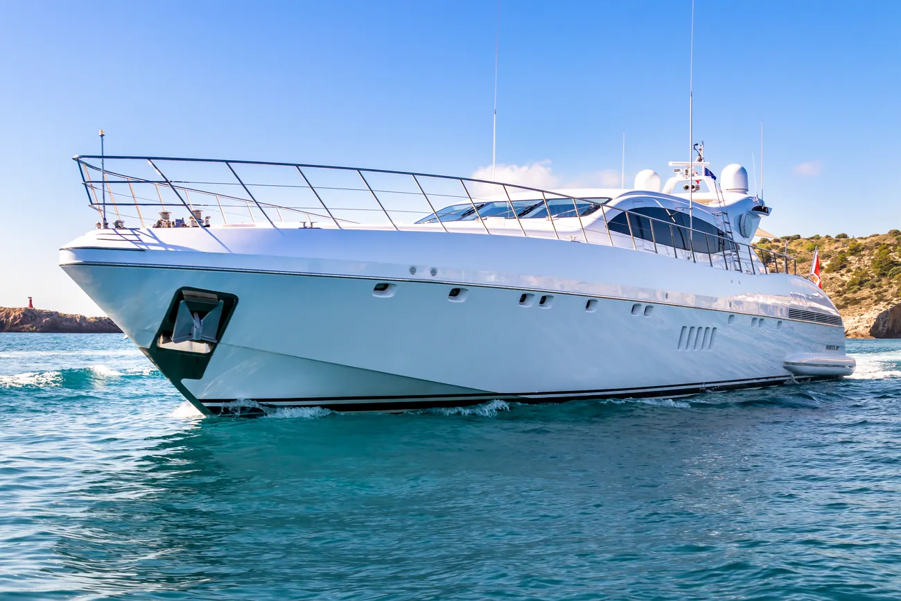 Mangusta 108 · Belisa