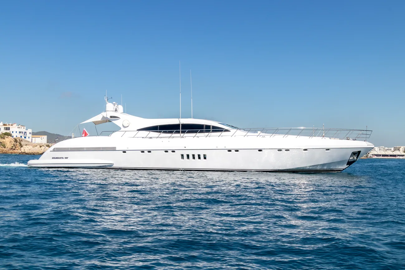 Mangusta 108 · Belisa — photo 2