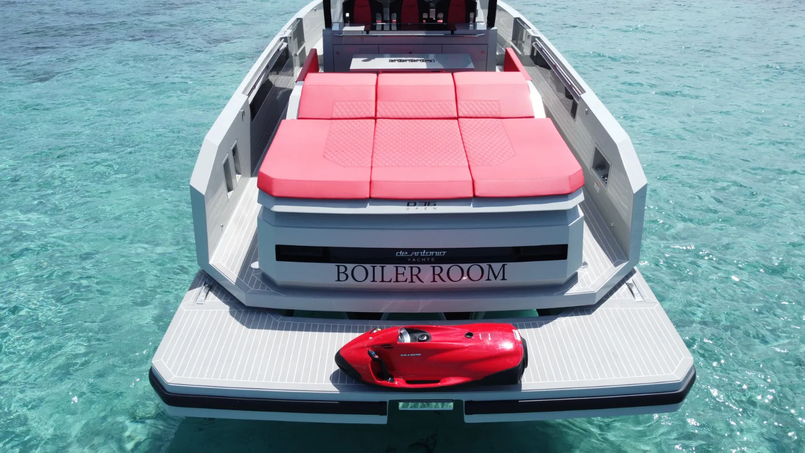 De Antonio D36 · Boiler Room — photo 6