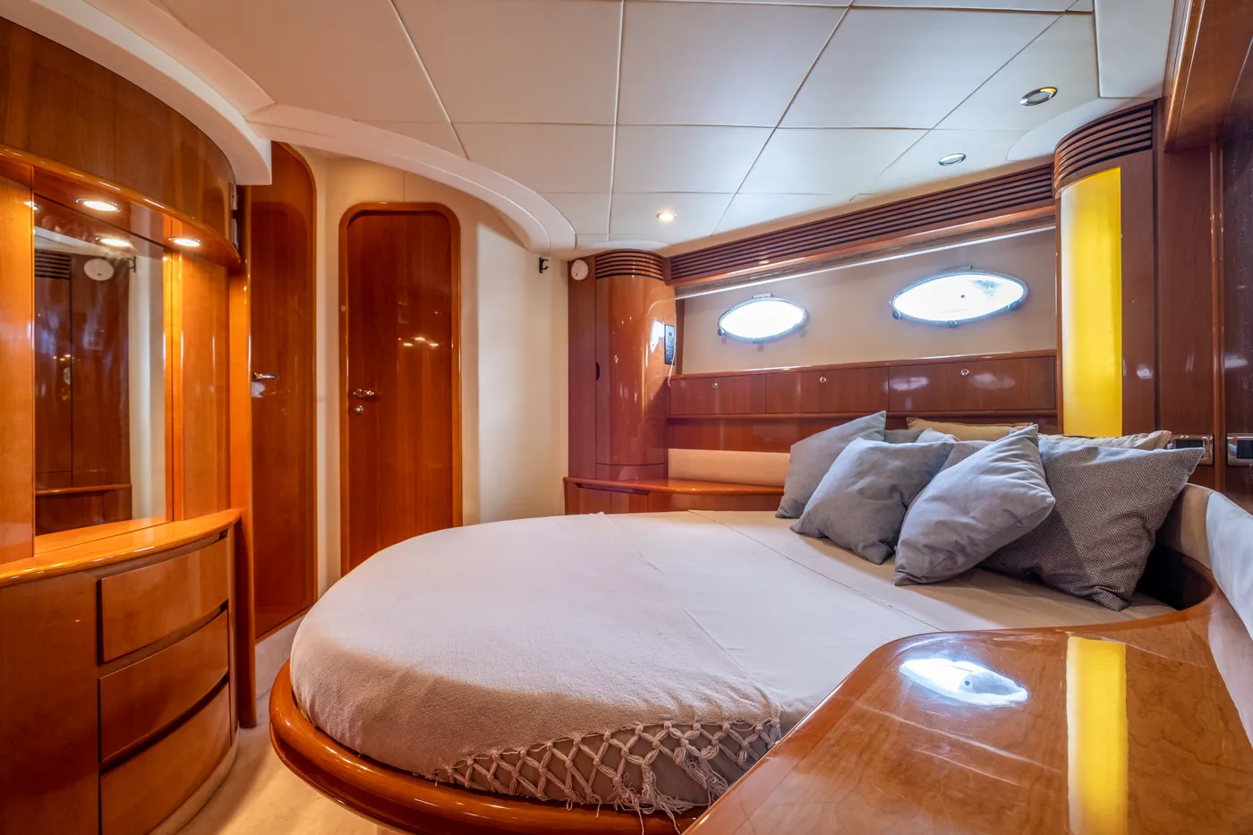 Princess V65 · Juliet — photo 6