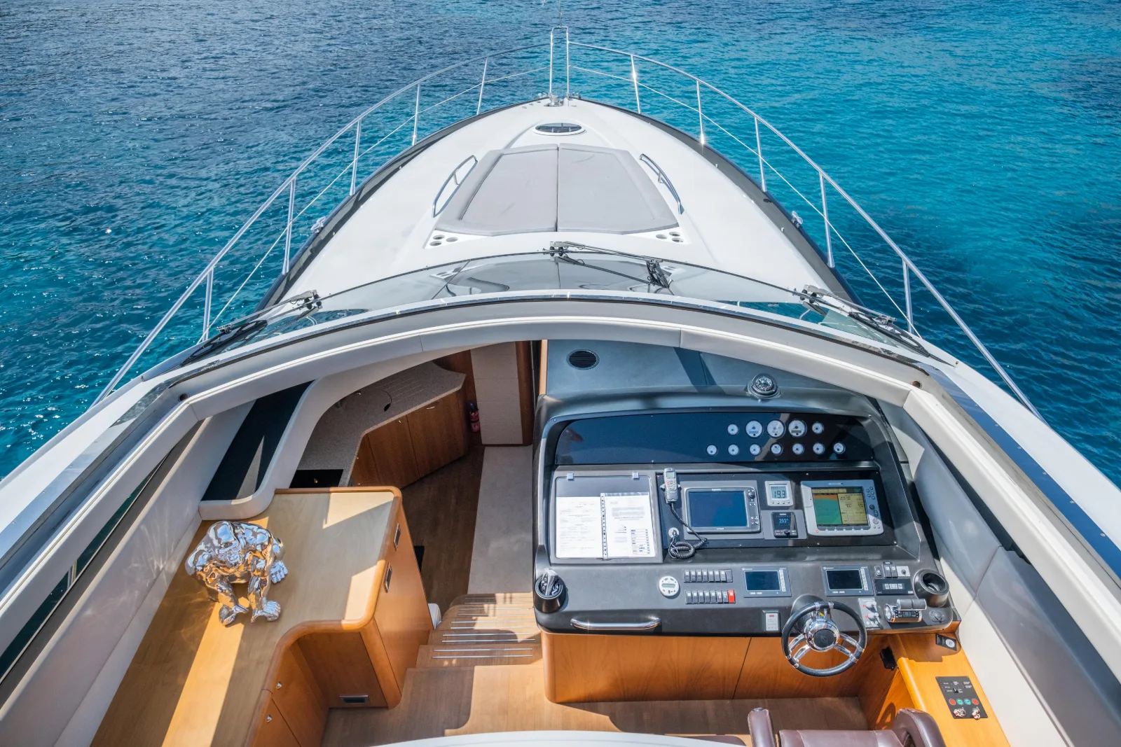 Sunseeker Predator 62 · Shadow — photo 5