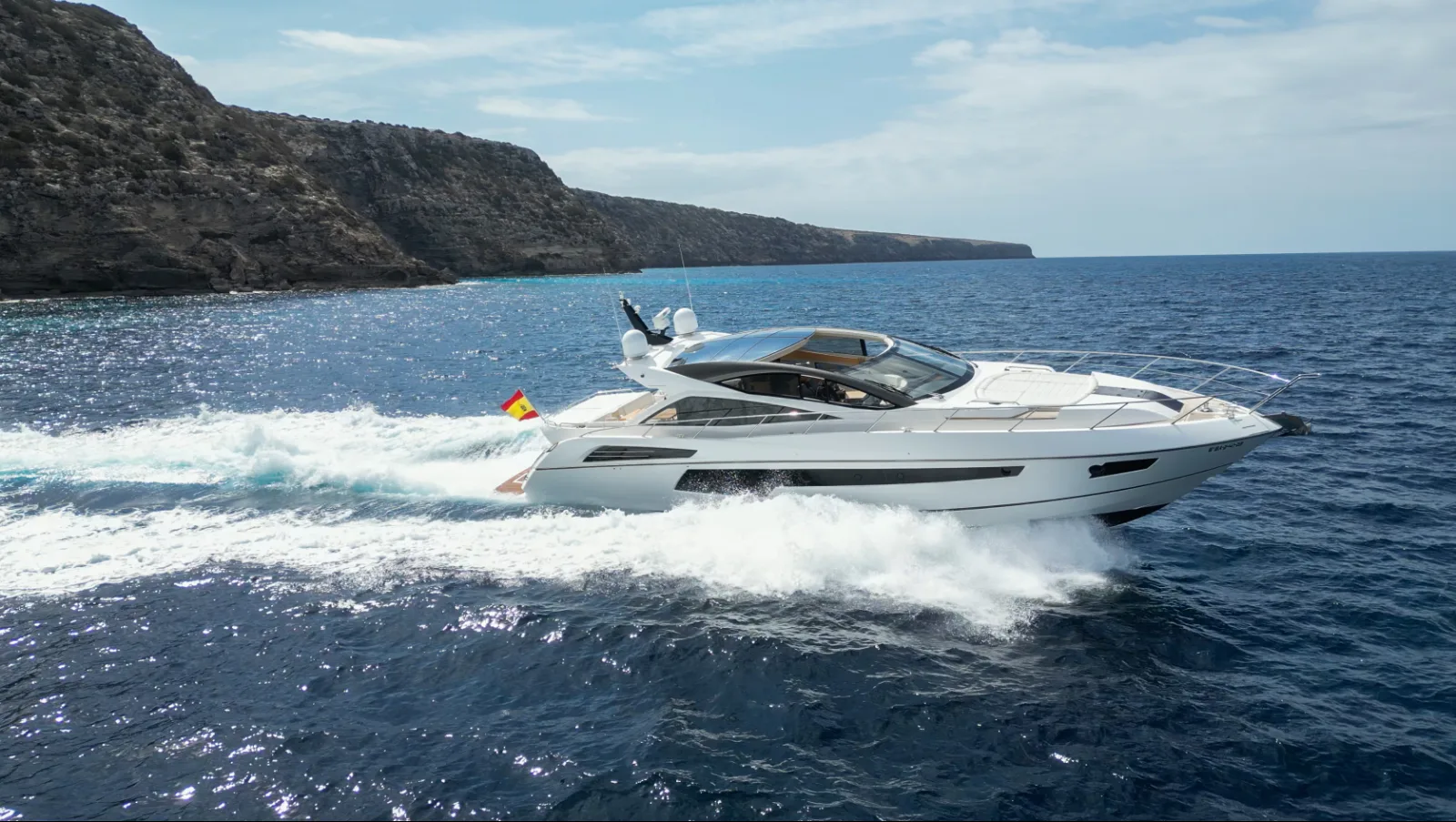 Sunseeker Predator 68 · Never Too Late — photo 2