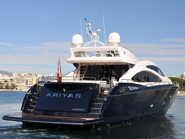 Sunseeker Predator 84 · Ariyas, photo 3