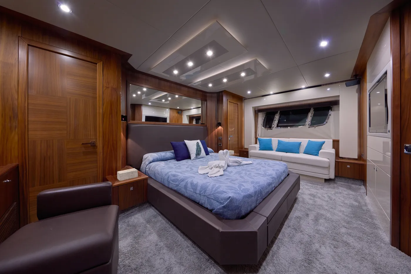 Sunseeker Predator 84 · Ariyas, photo 8