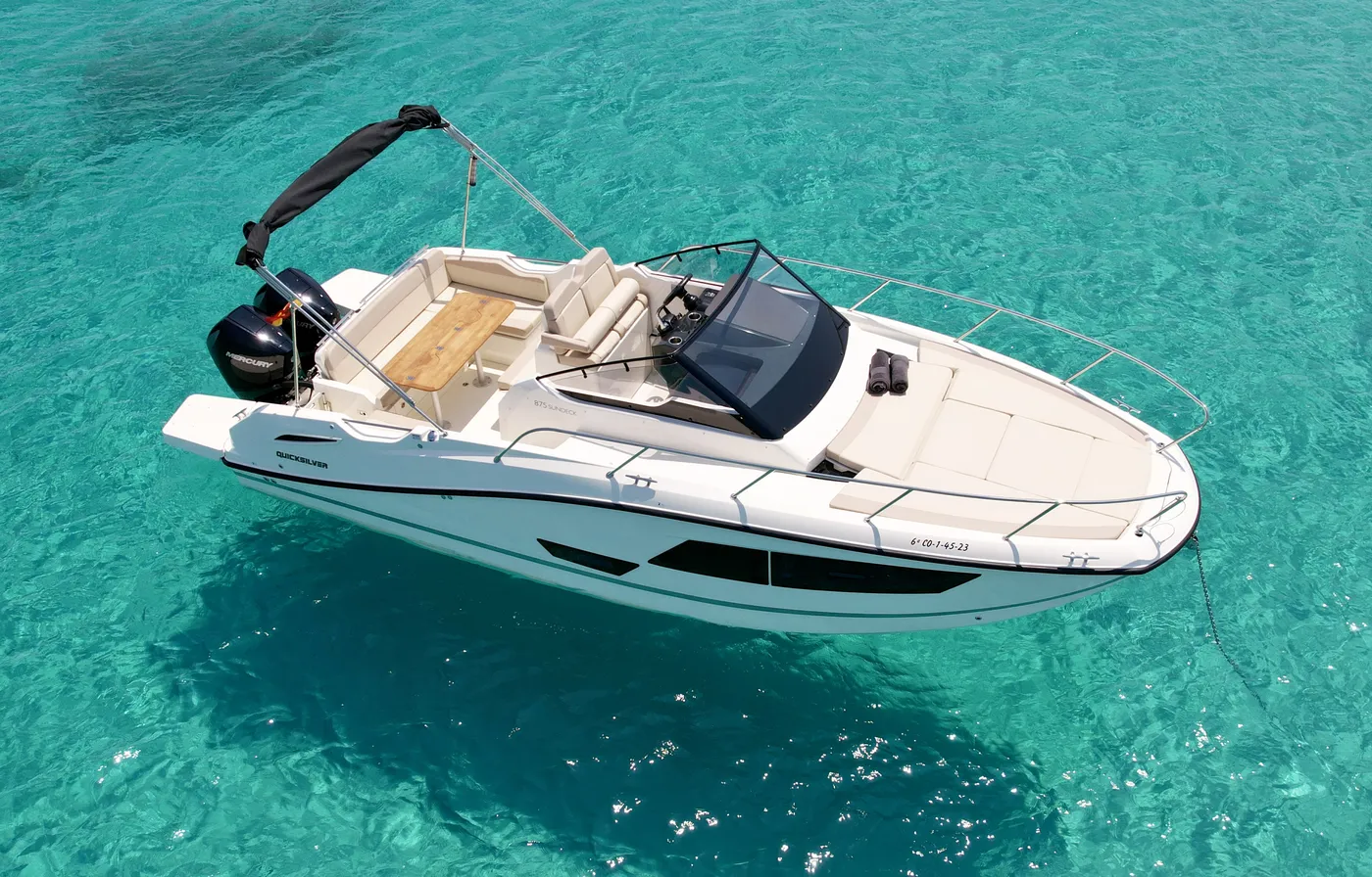 Quicksilver 875 · Luz, photo 3