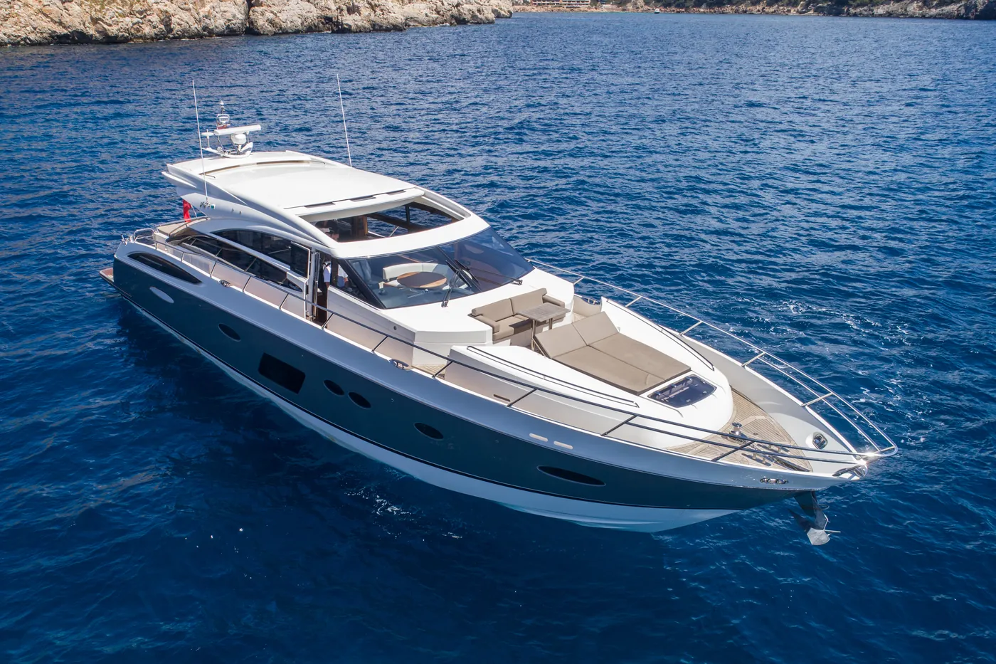 Princess V72 · Ruby Tuesday