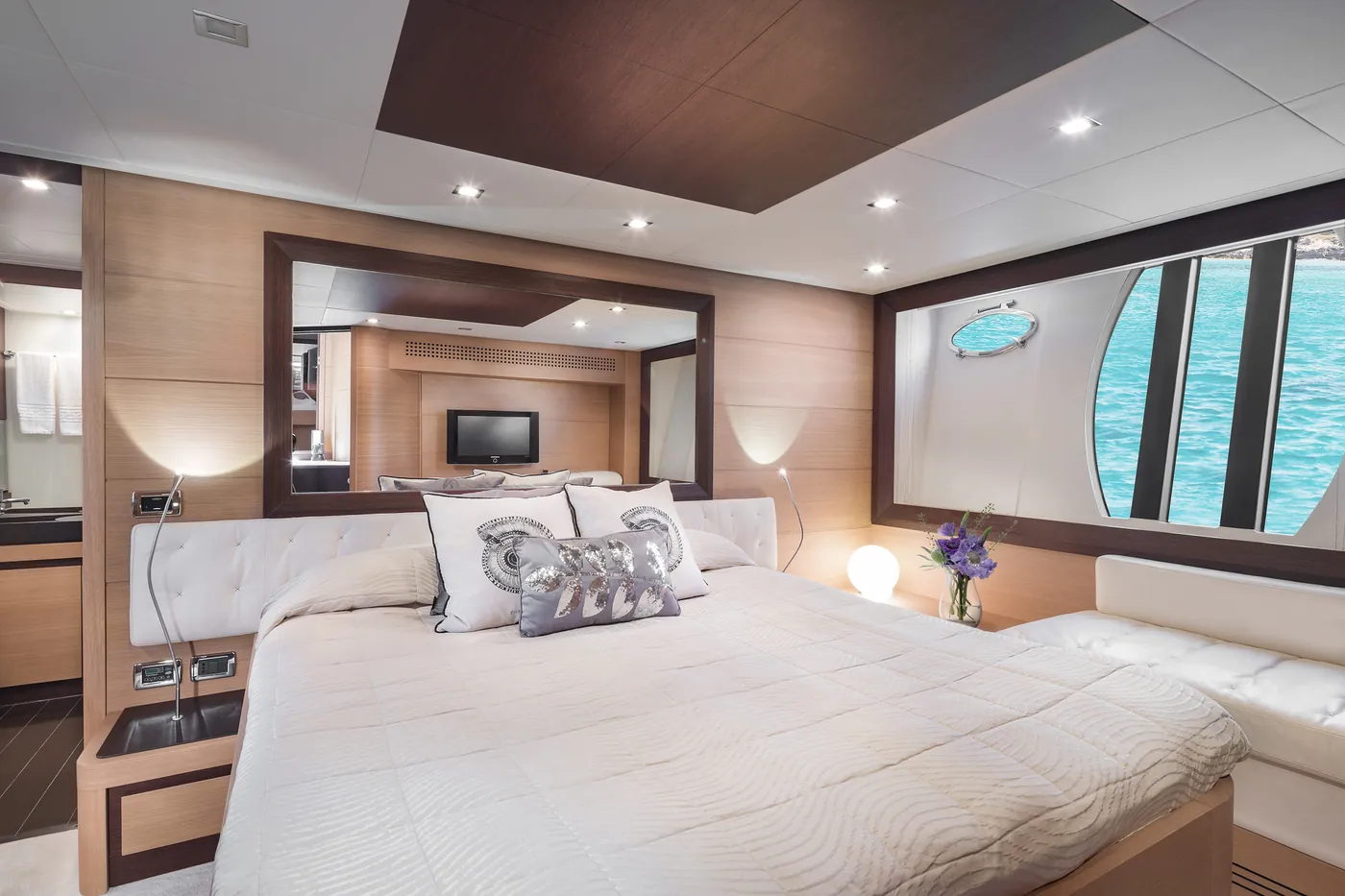 Pershing 72 · Sensation — photo 6