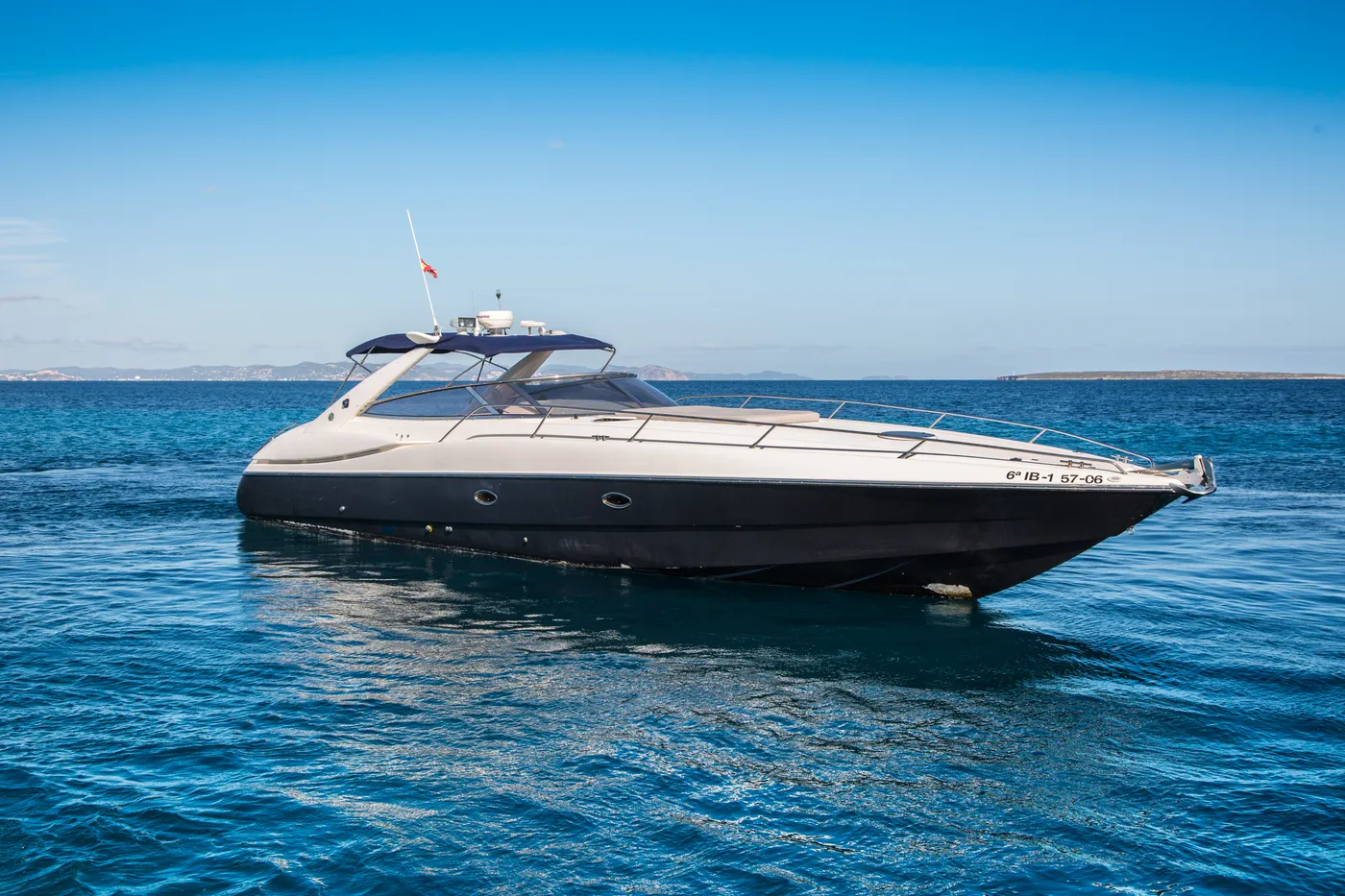 Sunseeker Superhawk 48 · Watch Me, photo 3