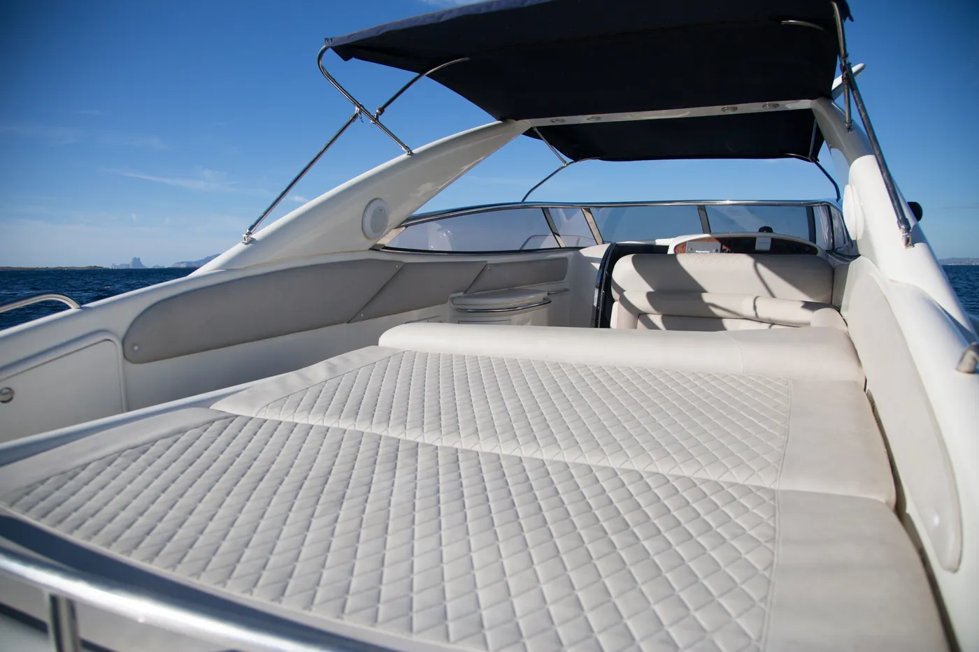 Sunseeker Superhawk 48 · Watch Me, photo 5