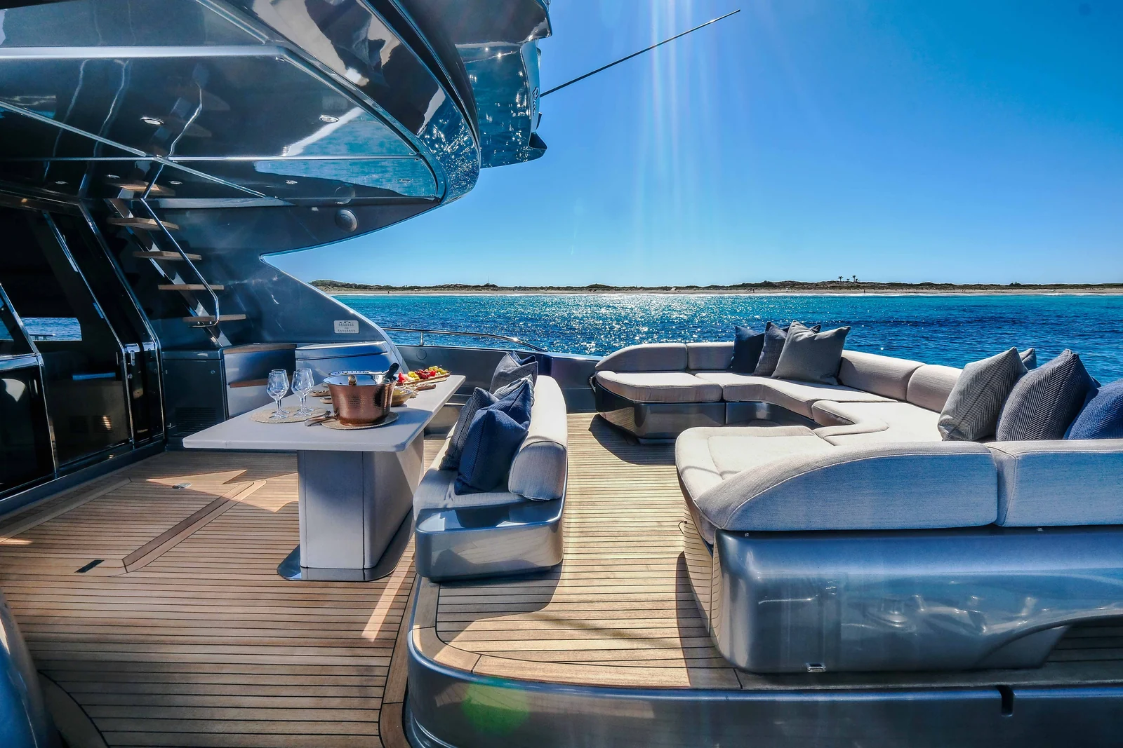 Riva 86 · Tanit — photo 6