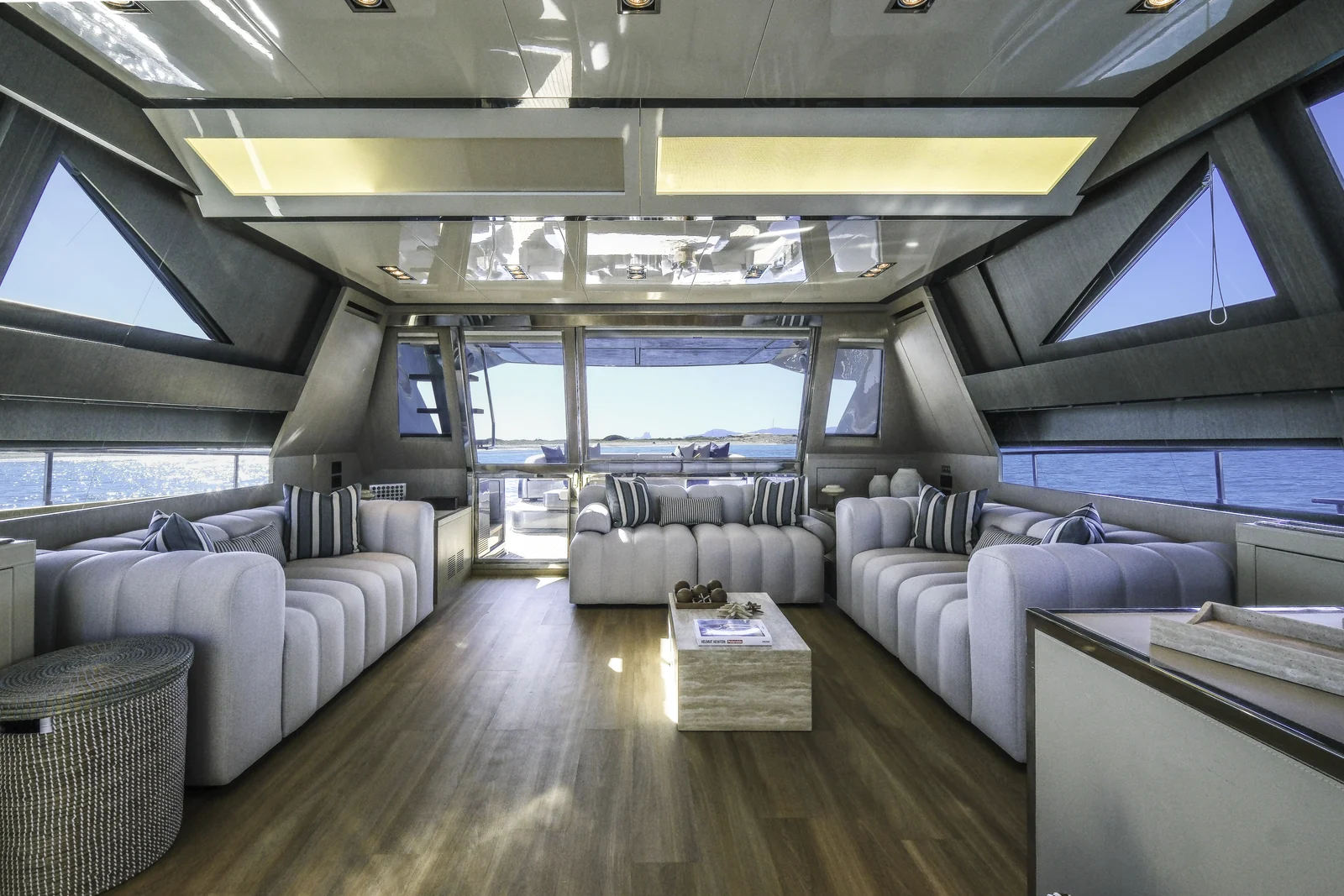 Riva 86 · Tanit — photo 7