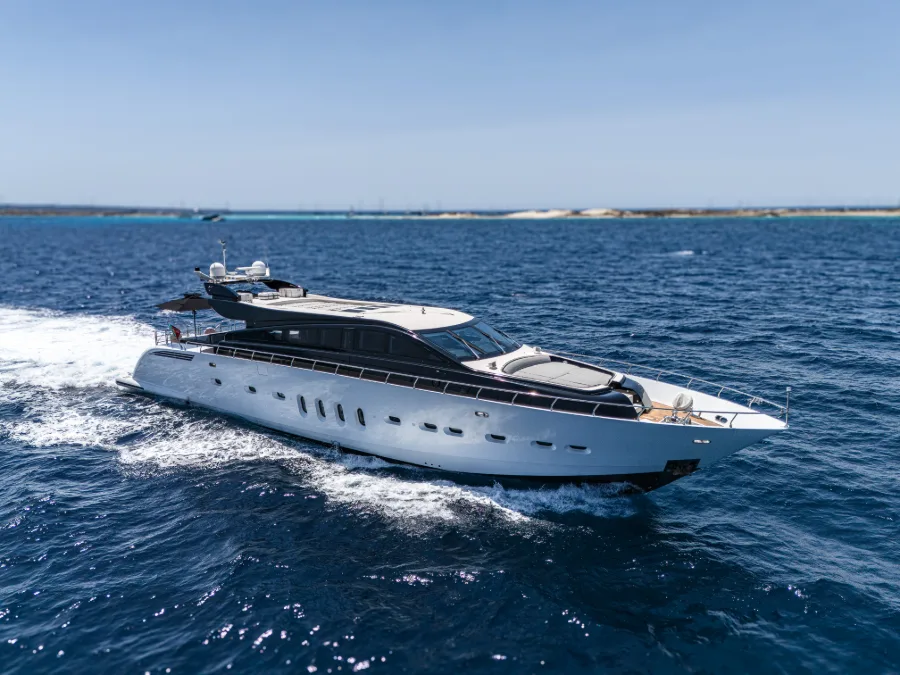 Leopard 102 · La Romana
