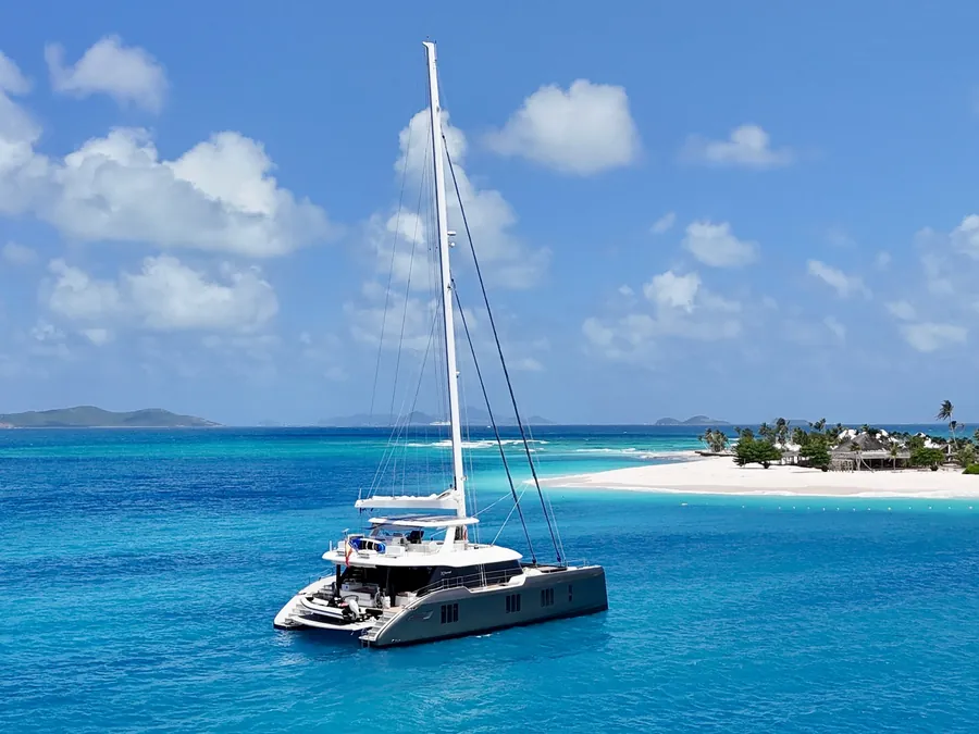 Sunreef 70 · Yolo