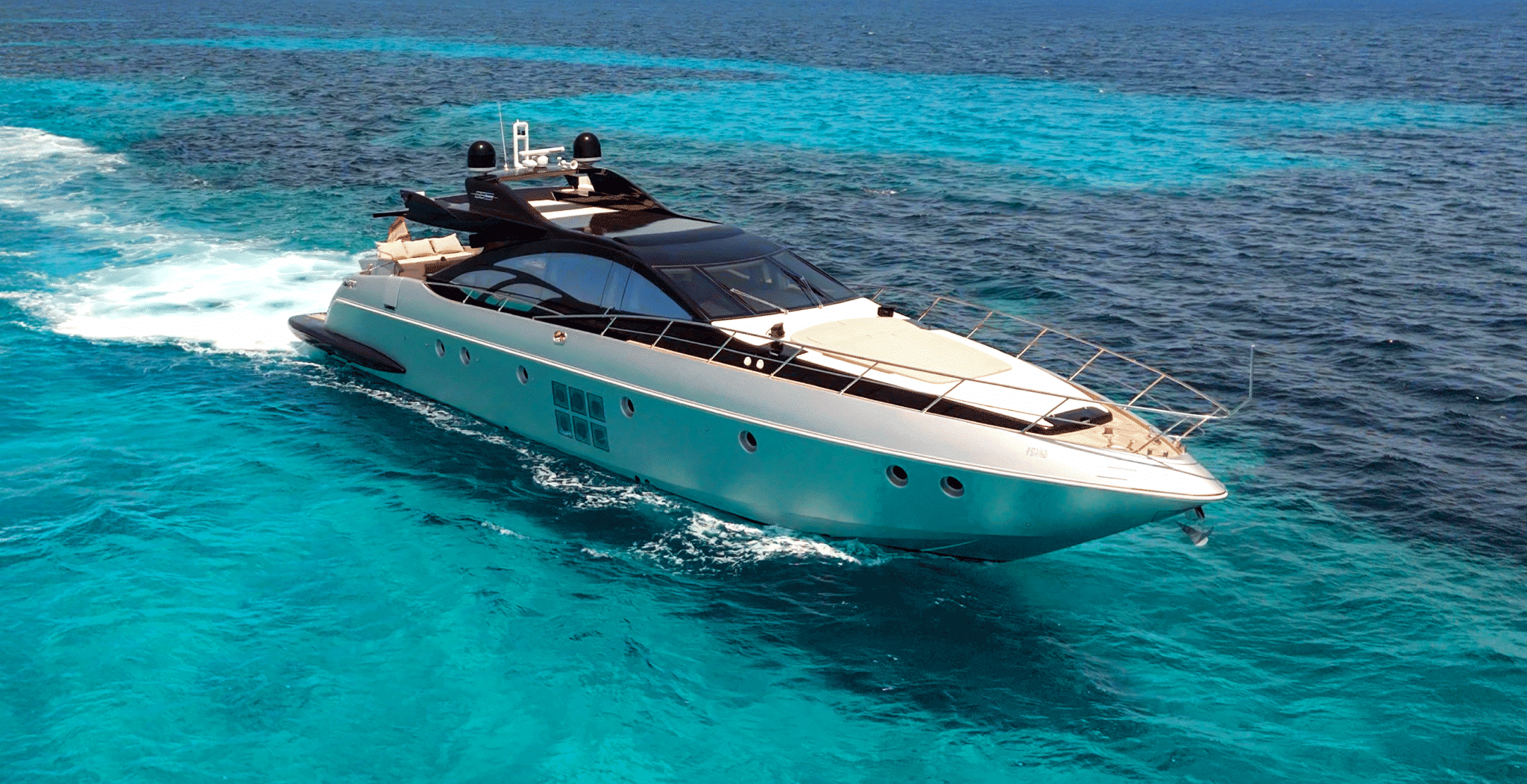 Private yacht charter Ibiza - Azimut 86 The Jungle